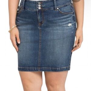 Torrid Jean Skirt Distressed Button Fly Size 18 Medium Wash Pencil Mini Y2K